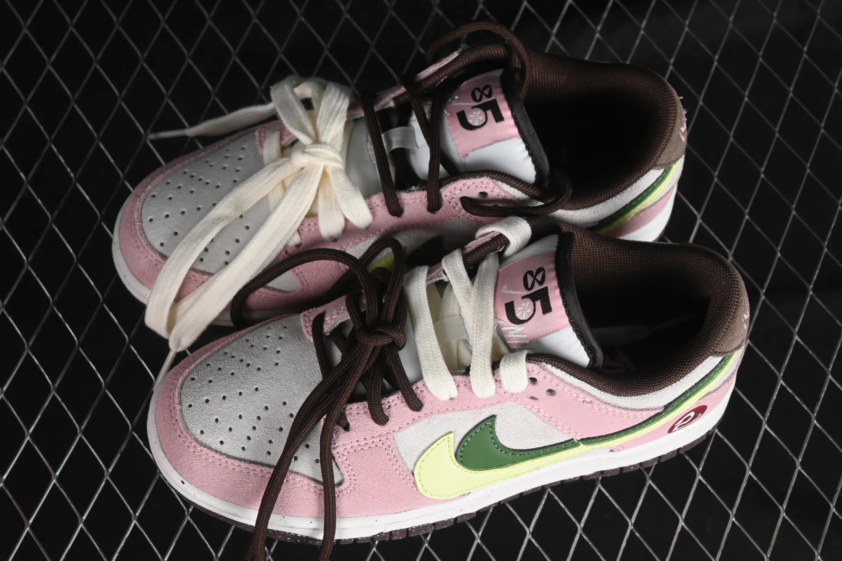 All categories Nk SB Dunk series Nk SB Dunk Low low-top sneakers Nk Dunk Low 85 double hook series Year of the Snake theme SB low-top sports and leisure sneakers HV1799-161